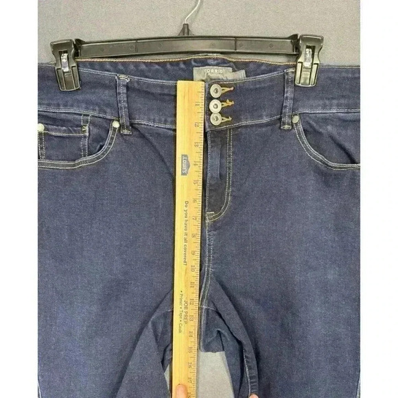 Torrid Jegging Jeans Womens 22R Super Soft High Rise 3 Button Medium Wash Denim - Picture 9 of 11